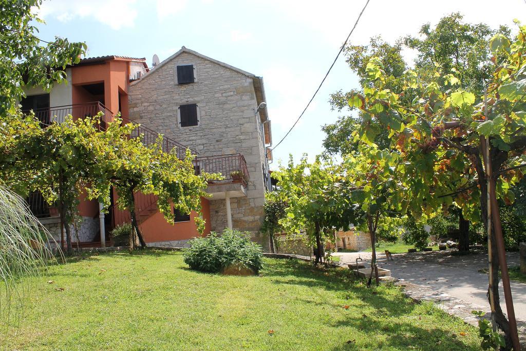 Apartments Mestri Grožnjan Екстериор снимка